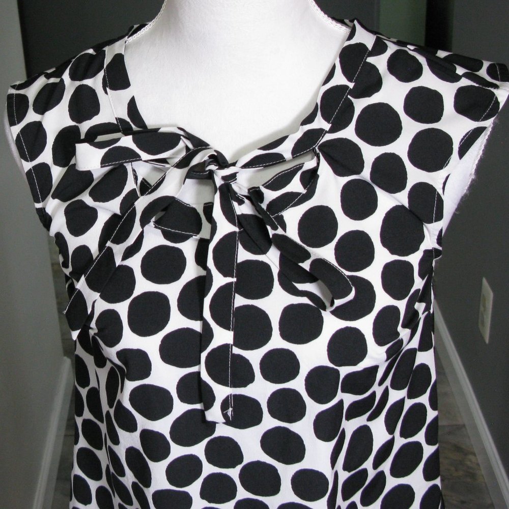MERONA White/Black Polka Dot Sleeveless Blouse Size XS - Picture 2 of 5